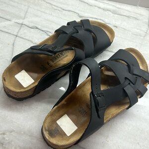 Birkenstocks, black size 42.